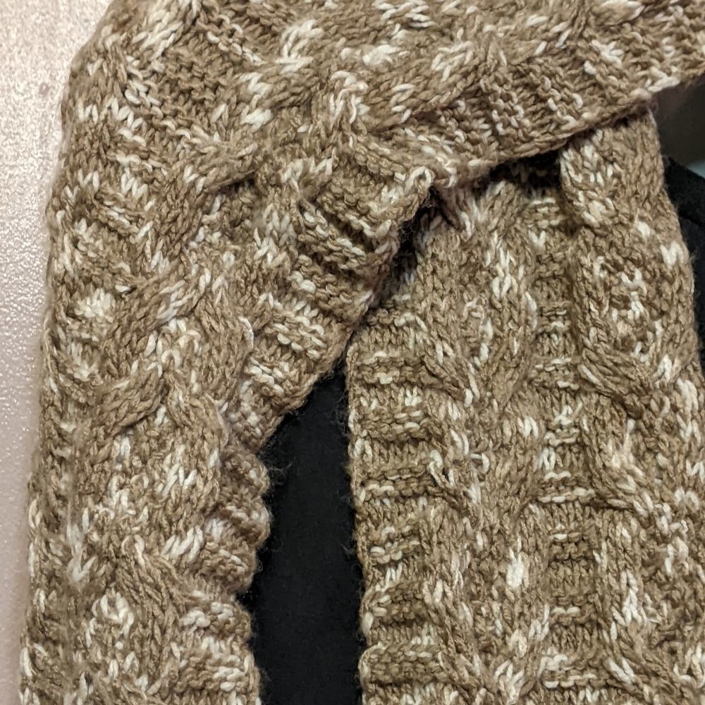 Gap scarf one size tan color